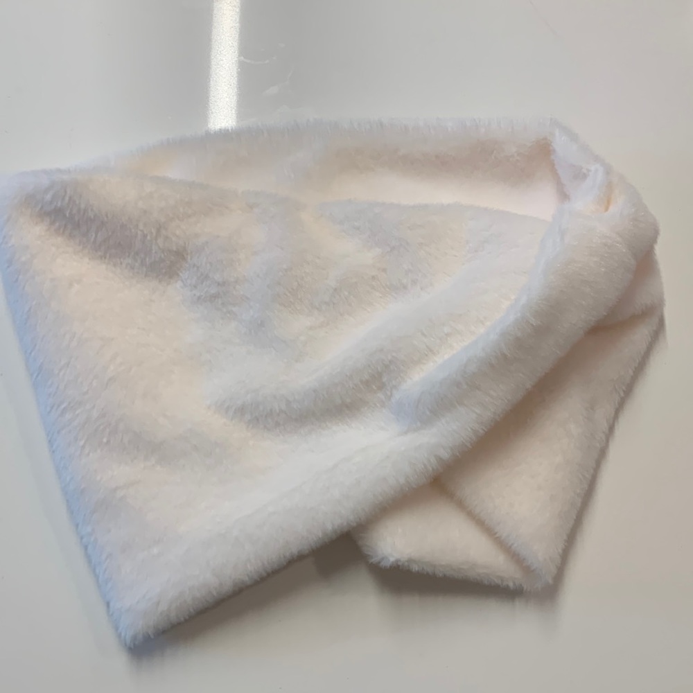 New York & Company faux fur neck wrap